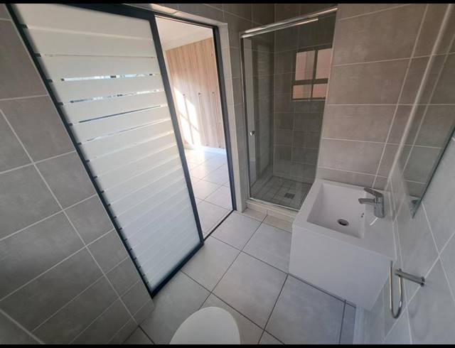 2 BEDROOM APARTMENT FOR SALE IN BLYDE RIVERWALK ESTATE